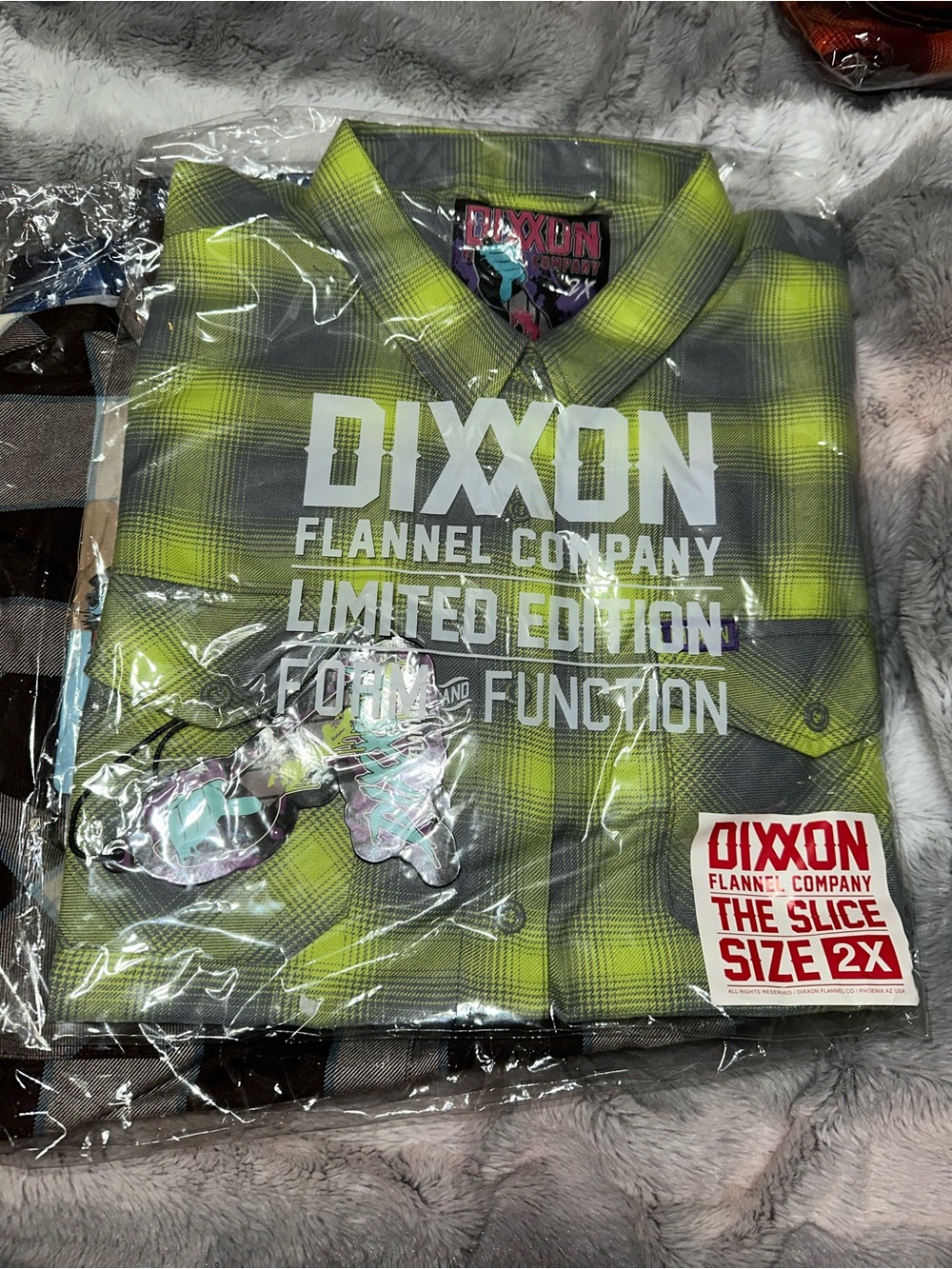 DIXXON Lime Green Flannel The Slice Women’s 2X